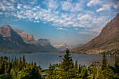 St. Mary Lake from Wild Goose Island Lookout, Glacier National Park, Montana, USA