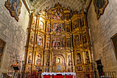 Altar der  Basilika Santa María de la Asunción in Arcos de la Frontera, Andalusien, Spanien 