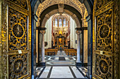Innenraum der St.-Salvator-Kathedrale in Brügge, Belgien