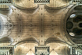 Kuppel ud Decke der Kirche Sainte-Madeleine in Besancon, Bourgogne-Franche-Comté, Frankreich, Europa 