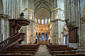 Innenraum der Kirche Saint-Nicolas, Blois, Frankreich 