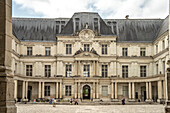 Innenhof des Schloss Blois Château Royal de Bloiss, Blois, Frankreich