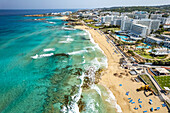 Hotels am Vrissiana und Sunrise Beach aus der Luft gesehen, Protaras, Zypern, Europa 