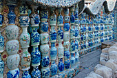 Porzellanhaus (auch bekannt als China House), mit Porzellan zementiert und auf das Gebäude geklebt, Tianjin, China