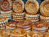 Traditional bread called Lepjoschka. Jayma Bazaar, one of the greatest traditional markets in central Asia. City Osh in the Fergana Valley close to the border to Uzbekistan, Kyrgyzstan