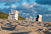 Strandkörbe am Strand von Sylt, Norddeutschland, Schleswig-Holstein, Deutschland, Eurpoa