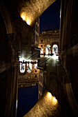 Doppelbelichtungsfoto des Inneren des Castello Sforzesco in Mailand, Italien.