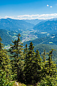 Blick von der Katrin auf den Hallstätter See und das Dachsteinmassiv, Salzkammergut, Oberösterreich, Österreich