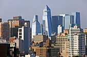 Blick von der Lower East Side auf die Hochhäuser der Hudson Yards, Manhattan, New York, New York, USA