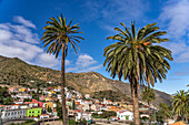 Das Tal und der Ort  Vallehermoso,  La Gomera, Kanarische Inseln, Spanien