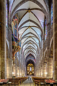Nave of Strasbourg Cathedral, Notre Dame de Strasbourg, Strasbourg, Strasbourg, UNESCO World Heritage Site Strasbourg, Alsace, Grand Est, France