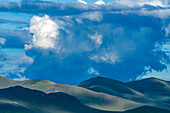 United States, Idaho, Bellevue, Clouds over foothills