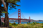 United States, California, San Francisco, Golden Gate Bridge on sunny day