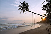 Ankobra Beach mit Sonnenuntergang bei Axim an der Goldküste in der Western Region im Westen von Ghana in Westafrika