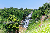 Kintampo Wasserfälle mit Hängebrücken in der Bono-East-Region im Osten von Ghana in Westafrika