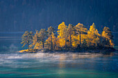 Autumn morning at the Eibsee, Grainau, Bavaria, Germany