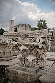 reichhaltig verzierte Marmorsäulen, Antike Ruinen Stadt Beit Shean am See Genezareth, Israel, Mittlerer Osten, Asien