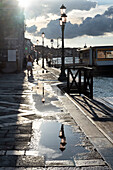 Blick auf die Promenade in Giudecca bei Sonnenuntergang, Giudecca, Venedig, Venezia, Venetien, Italien, Europa
