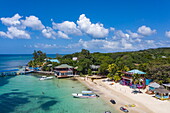Luftaufnahme vom Strand von West Bay, Roatán, Bay Islands, Honduras, Mittelamerika