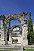Roman triumphal arch, Cavaillon, Vaucluse, Provence-Alpes-Côte d'Azur, France