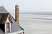 Blick vom Mont St. Michel in die Bucht, Normandie, Frankreich