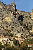 Moustiers-Sainte-Marie, Alpes-de-Haute-Provence, Provence-Alpes-Côte d'Azur, Frankreich