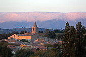 Das Dorf Roaix im Abendlicht, Vaucluse, Provence-Alpes-Côte d'Azur, Frankreich
