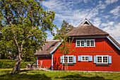 Altes Reetdachhaus in Prerow, Mecklenburg-Vorpommern, Norddeutschland, Deutschland