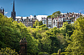 View from Princes Street Gardens to the Old Town, Edinburgh, City of Edinburgh, Scotland, UK