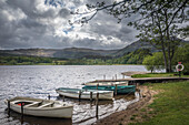 Bootsanlegestelle am Nordufer von Loch Achray, Stirling, Schottland, Großbritannien