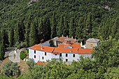 Kloster Agios Moni Sotiros auf dem Berg Palouki, Insel Skopelos, Nördliche Sporaden, Griechenland