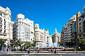 Valencia, center, Plaza de Pais, with fountain, Spain,