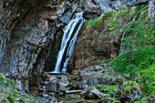 Waterfall of the Rio Arazas, Ordesa Valley, Ordesa y Monte Perdido National Park, Ordesa, Huesca, Aragon, Monte Perdido UNESCO World Heritage Site, Pyrenees, Spain