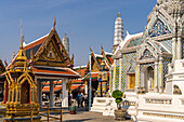 Wat Phra Kaeo, der buddhistische Tempel des Königs, Großer Palast Bangkok, Thailand, Asien  