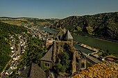 View from the viewing platform of the gate tower of the Schönburg to the old town of Oberwesel and the Rhine Valley, Upper Middle Rhine Valley, Rhineland-Palatinate, Germany
