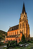 Liebfrauenkirche in Oberwesel im Abendlicht, Oberes Mittelrheintal, Rheinland-Pfalz, Deutschland