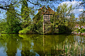 Wasserburg oder Alte Burg in der Marktgemeinde Burgsinn im Sinntal, Landkreis Main-Spessart, Unterfranken, Franken, Bayern, Deutschland