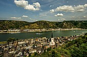 View from the Rheinburgenweg on St. Goar and the Loreley town of St. Goarshausen in the Rhine Valley, Upper Middle Rhine Valley, Rhineland-Palatinate, Germany