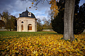 Schallhaus im Schlosspark von Heidecksburg, Rudolstadt, Landkreis Saalfeld-Rudolstadt, Thüringen, Deutschland, Europa