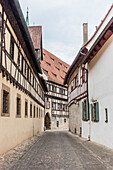 Domstraße mit Fachwerkhäusern in Bamberg, Oberfranken, Bayern, Deutschland
