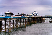 Der viktorianische Pier im Seebad Llandudno, Wales, Großbritannien, Europa  