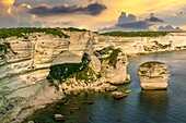 Felsen bei Bonifacio, Korsika, Frankreich, Europa