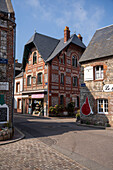 France, Seine Maritime, Pays de Caux, Côte d&#39;Albatre (Alabaster Coast), Veules les Roses, The most beautiful villages in France, the village of Veules les Roses is crossed by Veules, the famous river for the short length of its course (1100 m), View of facades and alleys.