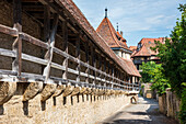 Wehrgang in Rothenburg ob der Tauber, Mittelfranken, Bayern, Deutschland