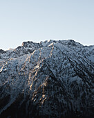 Sonnenaufgang in der winterlichen Bergwelt der Allgäuer Alpen, Oberjoch, Bayern, Deutschland