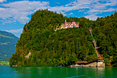 Historisches Grandhotel Giessbach, Standseilbahn Giessbachbahn und Brienzersee, Brienz, Kanton Bern, Schweiz