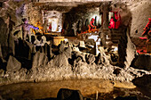 Salzzwerge am Boden des Kunegunda-Schachts im Salzbergwerk Wieliczka (Kopalni Soli Wieliczka) in Wieliczka in Kleinpolen in Polen