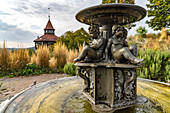 Castle fountain and the Thick Tower of the castle city fortifications in Esslingen am Neckar, Baden-Württemberg, Germany