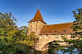 Schlayerturm und Kettensteg in Nürnberg, Bayern, Deutschland 