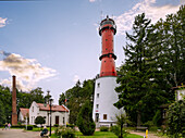 Leuchtturm von Rozewie (Rixhöft) bei Jastrzębia Góra (Habichtsberg), Kaschubische Küste in der Wojewodschaft Pomorskie in Polen